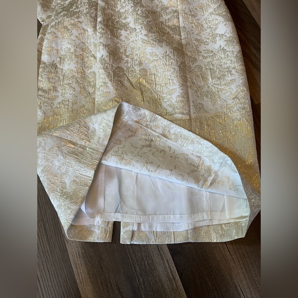 NWT TAHARI Arthur S Levine Champagne & Gold Formal Dress SZ 8 - Picture 5 of 13